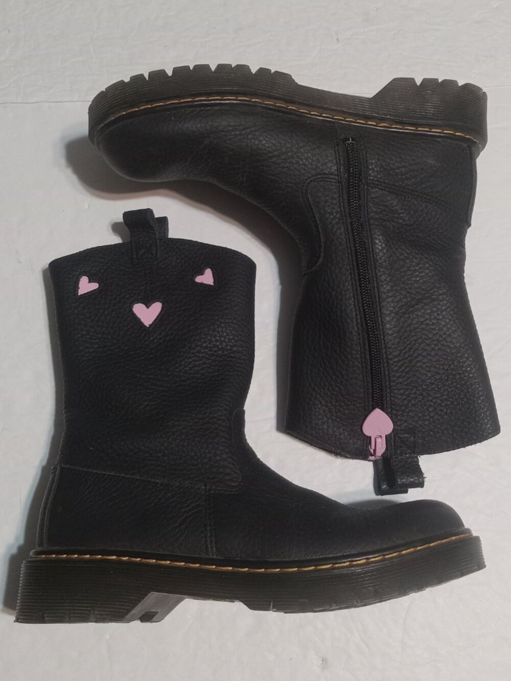Dr. Martens Women's Bex Heart Leather Full Zip Boots 6 Black/Pink Hearts